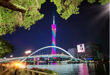 超高性能混凝土(UHPC)结构