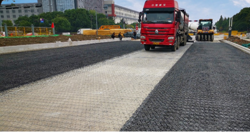 路面加筋网技术